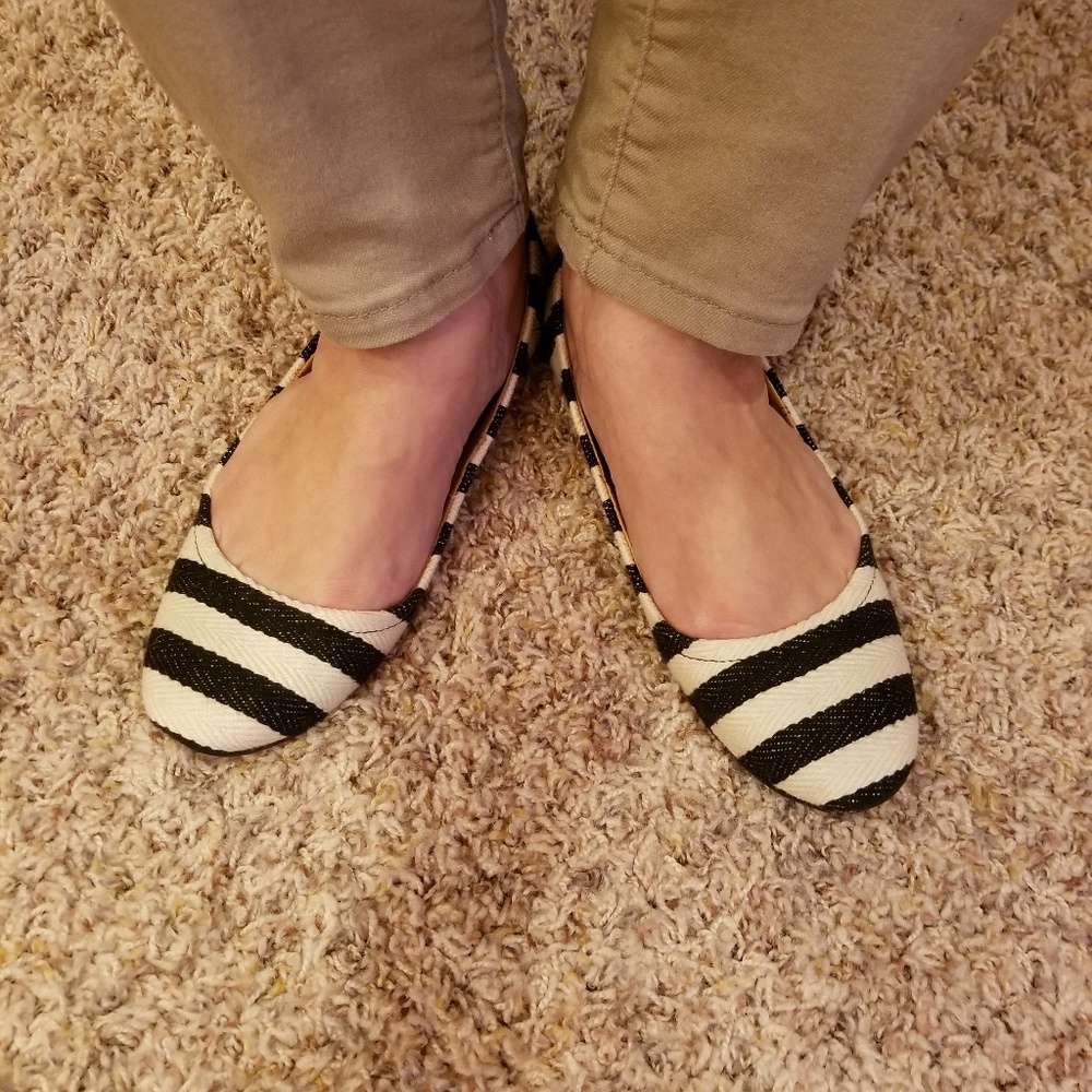 Cute Slip-on Ballet Flats - Picture 8 of 8